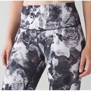 Lululemon Wunder Under Obscured Black‎ Dusty Mauve Crop Leggings Size 4